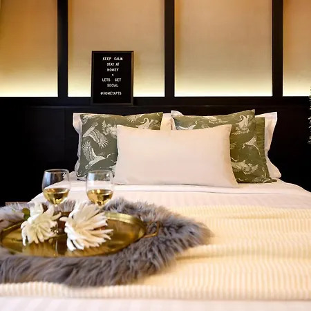 Appartement Monochrome Magic. Calea Victoriei