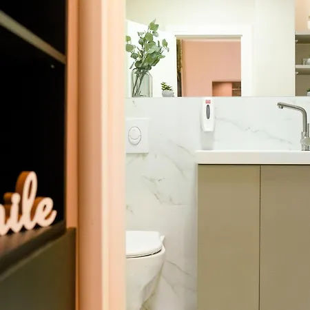 Apartamento Monochrome Magic. Calea Victoriei