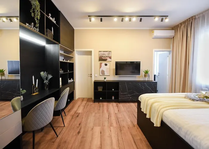 Monochrome Magic. Calea Victoriei Apartmán