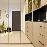 Apartament Monochrome Magic. Calea Victoriei